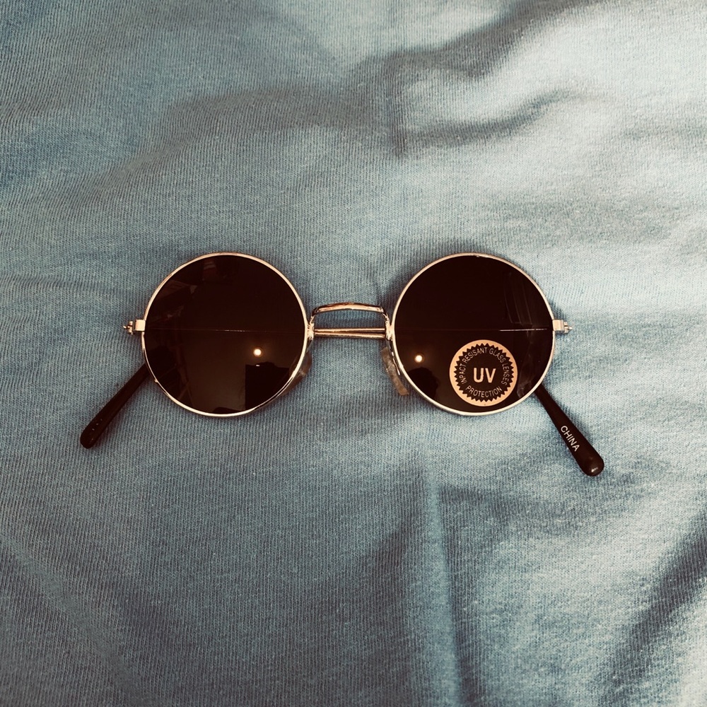 Brand New Circle Frame Woodstock-look sunglasses - Picture 2 of 2